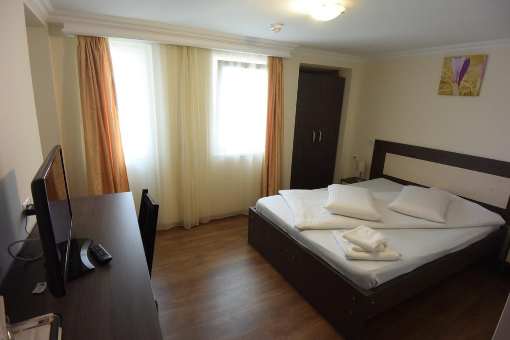 Hotel Arizona Timisoara Exterior foto
