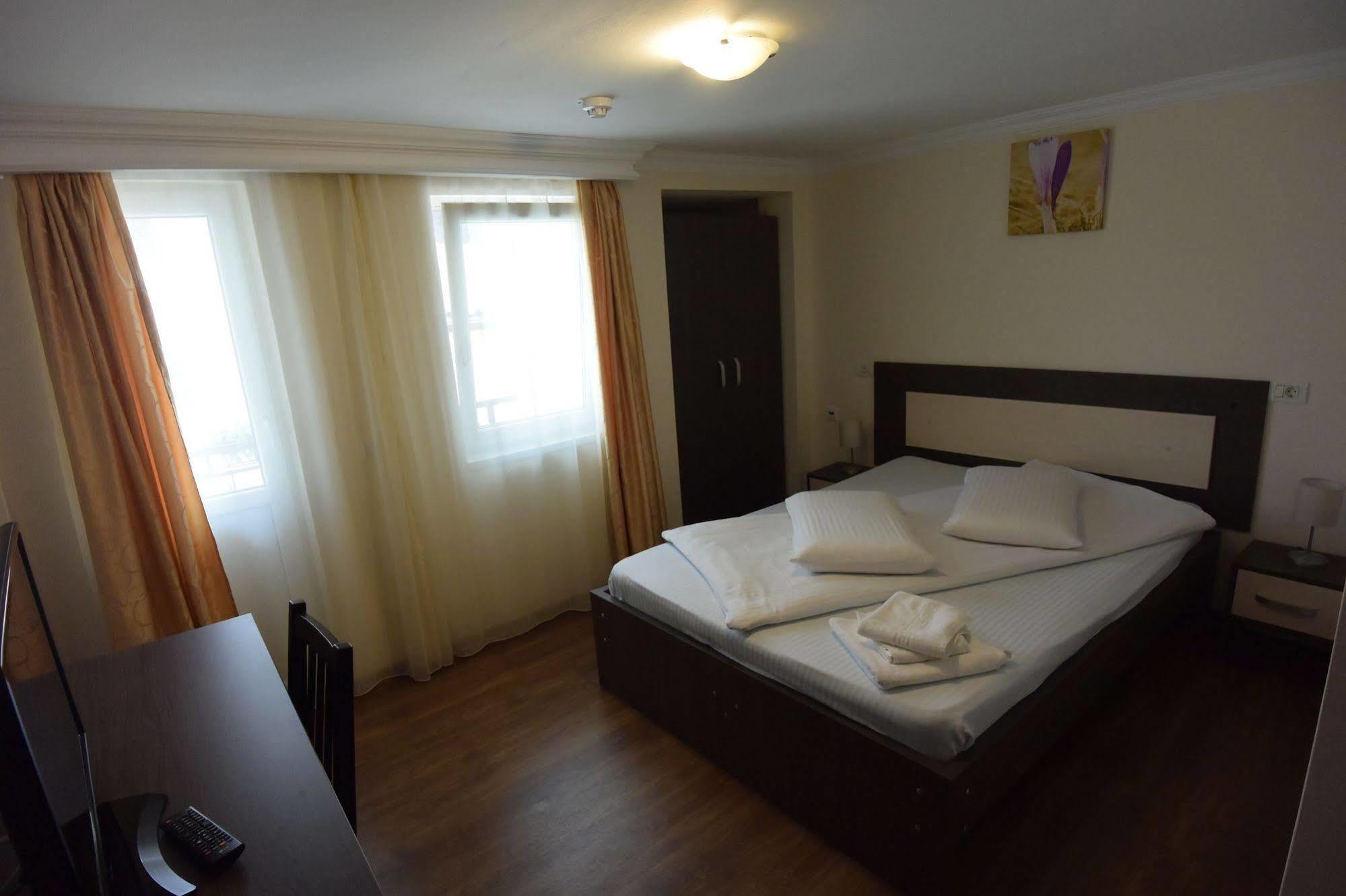 Hotel Arizona Timisoara Exterior foto